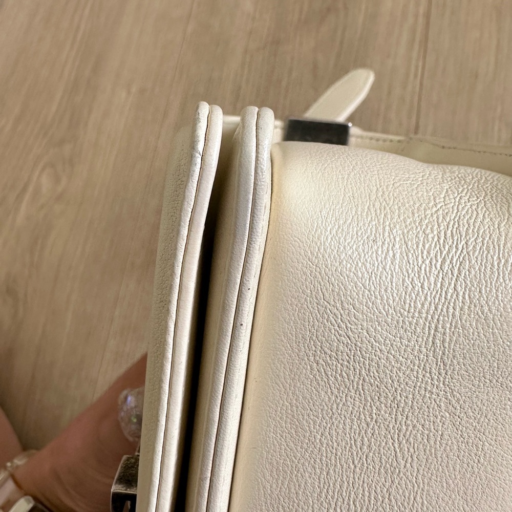 Chanel Off White Small Chevron Boy Bag - Picture 7 of 13
